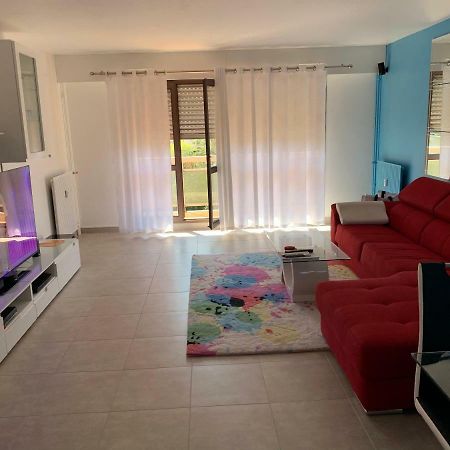 Grand Appartement A Louer Vue Sur Seine Мелён Экстерьер фото