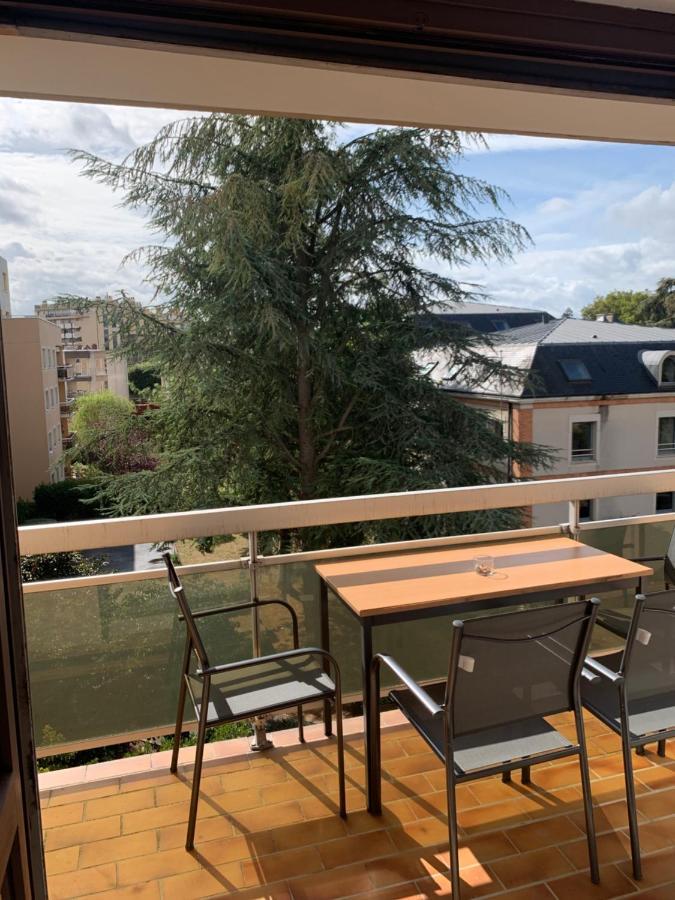 Grand Appartement A Louer Vue Sur Seine Мелён Экстерьер фото