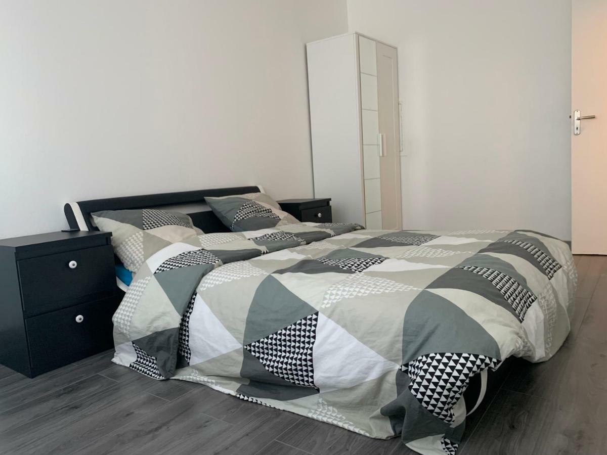 Grand Appartement A Louer Vue Sur Seine Мелён Экстерьер фото