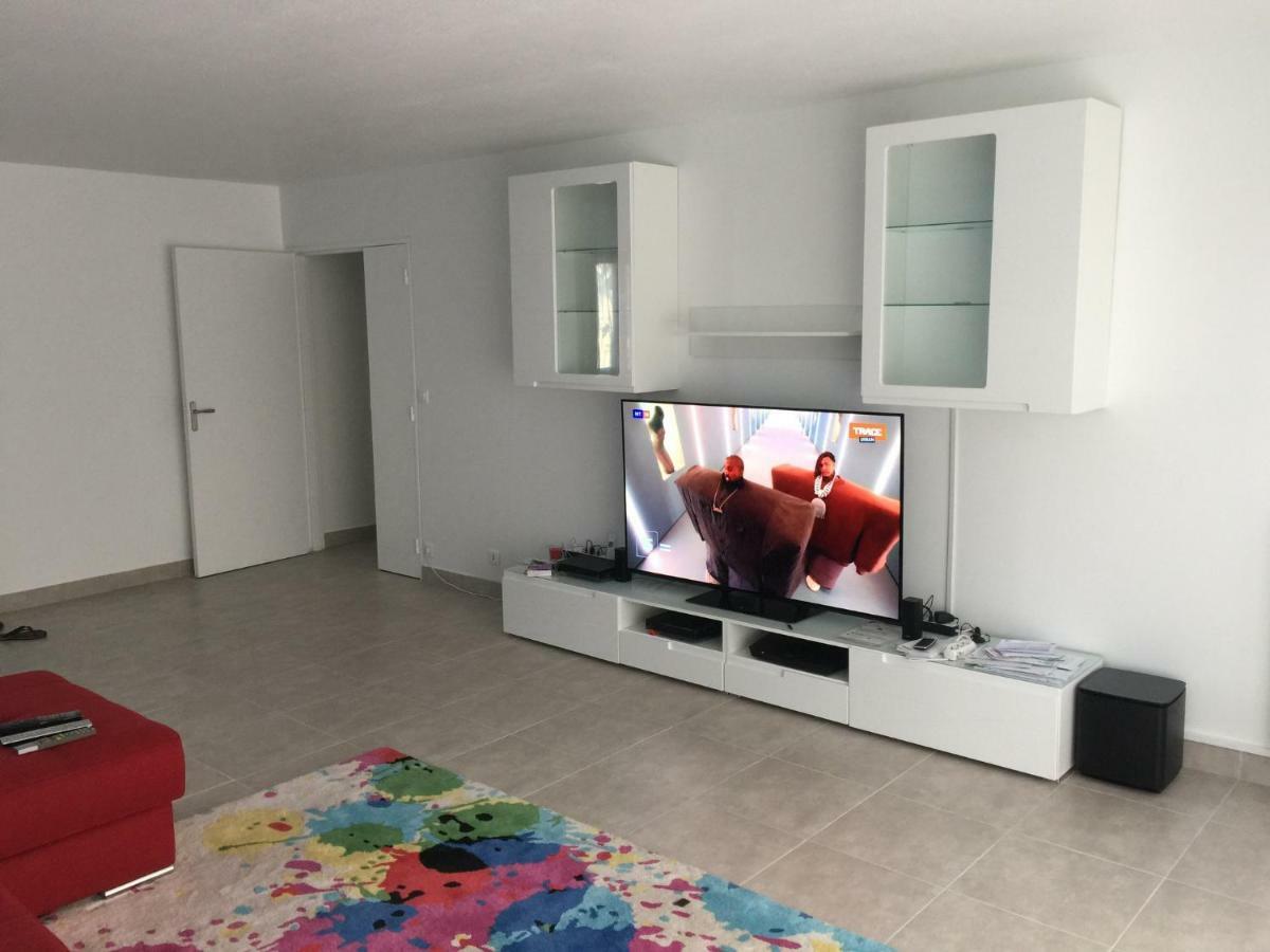 Grand Appartement A Louer Vue Sur Seine Мелён Экстерьер фото