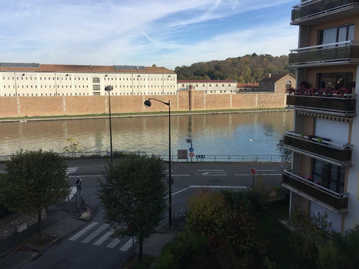 Grand Appartement A Louer Vue Sur Seine Мелён Экстерьер фото